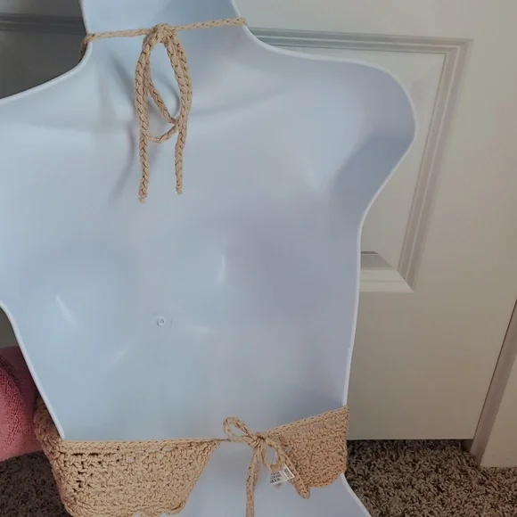 Forever 21 Crochet Crop Top - Picture 3 of 7